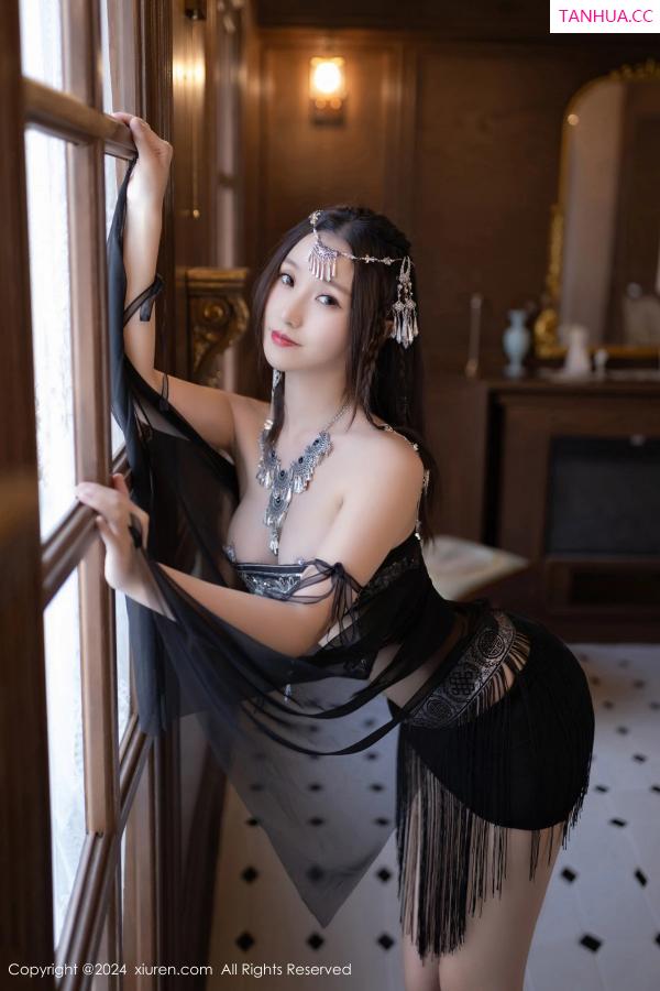   [XiuRen]高清写真图 2024.09.18 No.9172 杏子Yada 美臀性感第21张图片
